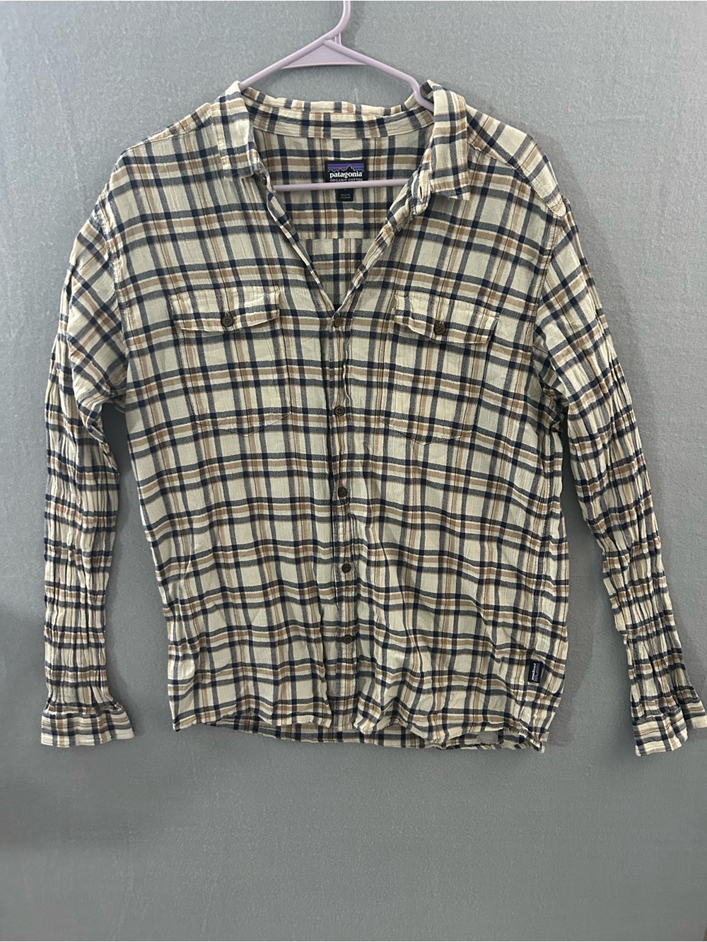 PATAGONIA Shirt Mens Large Beige Tartan Plaid Casual Button Up Pockets Outdoor